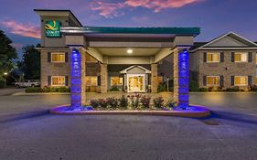 Quality Inn & Suites Hendersonville - Flat Rock