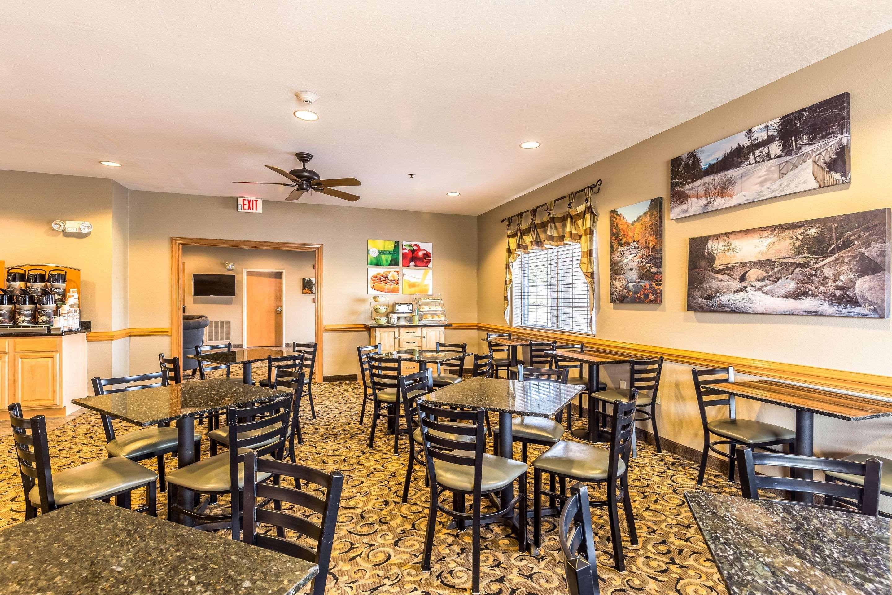 Quality Inn & Suites Hendersonville - Flat Rock Exterior photo