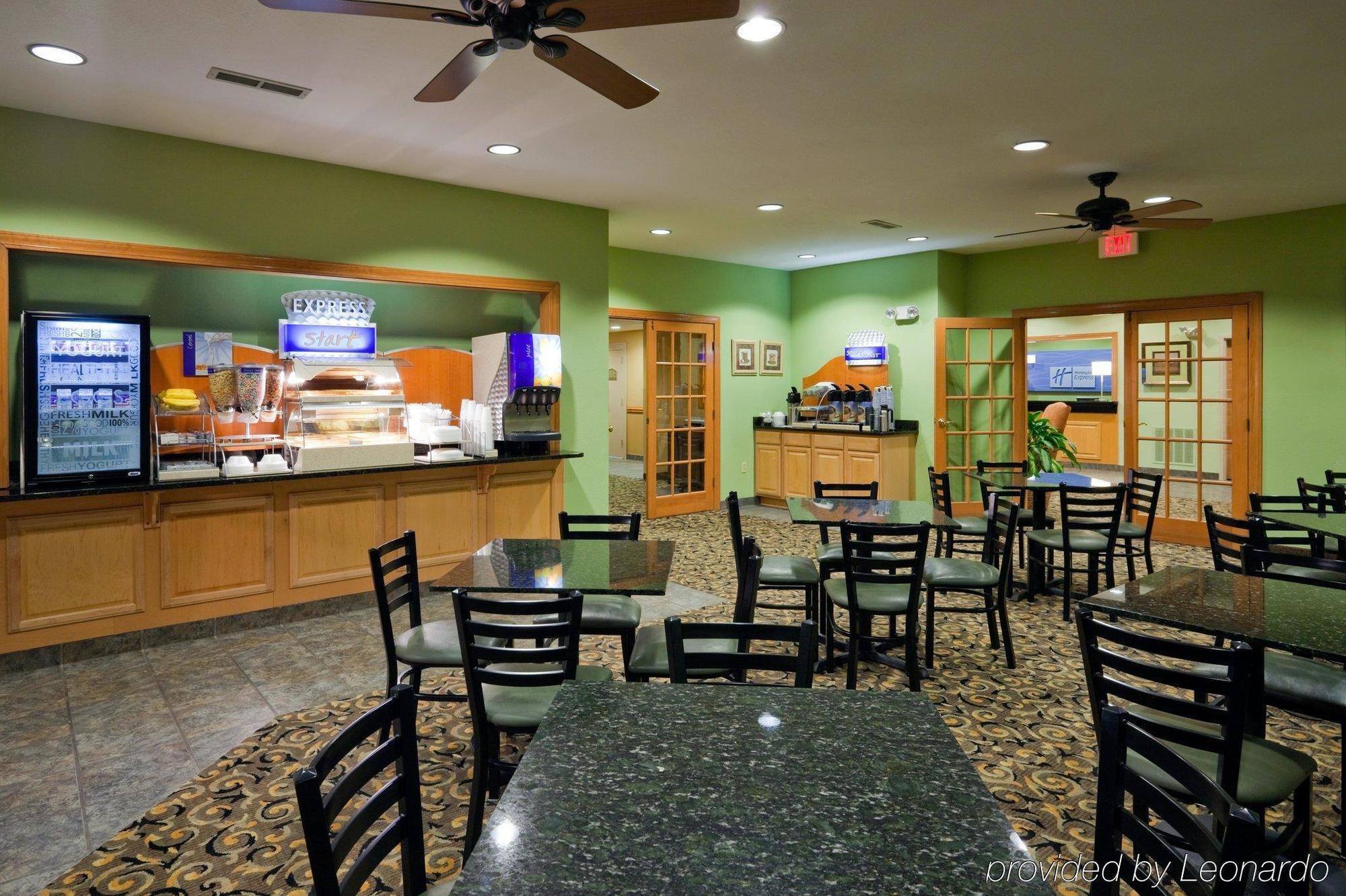 Quality Inn & Suites Hendersonville - Flat Rock Exterior photo